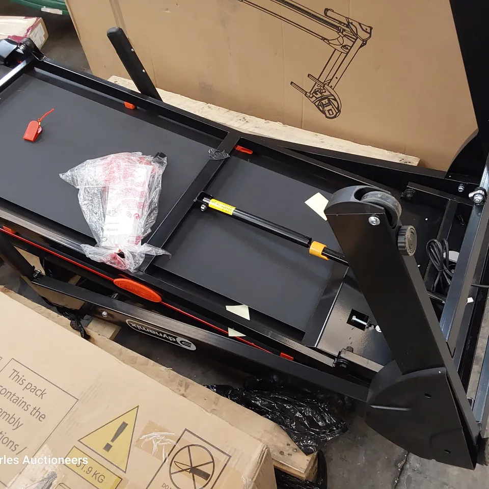 DYNAMIX T3000C MOTORISED TREADMILL WITH AUTO INCLINE  RRP £499.99