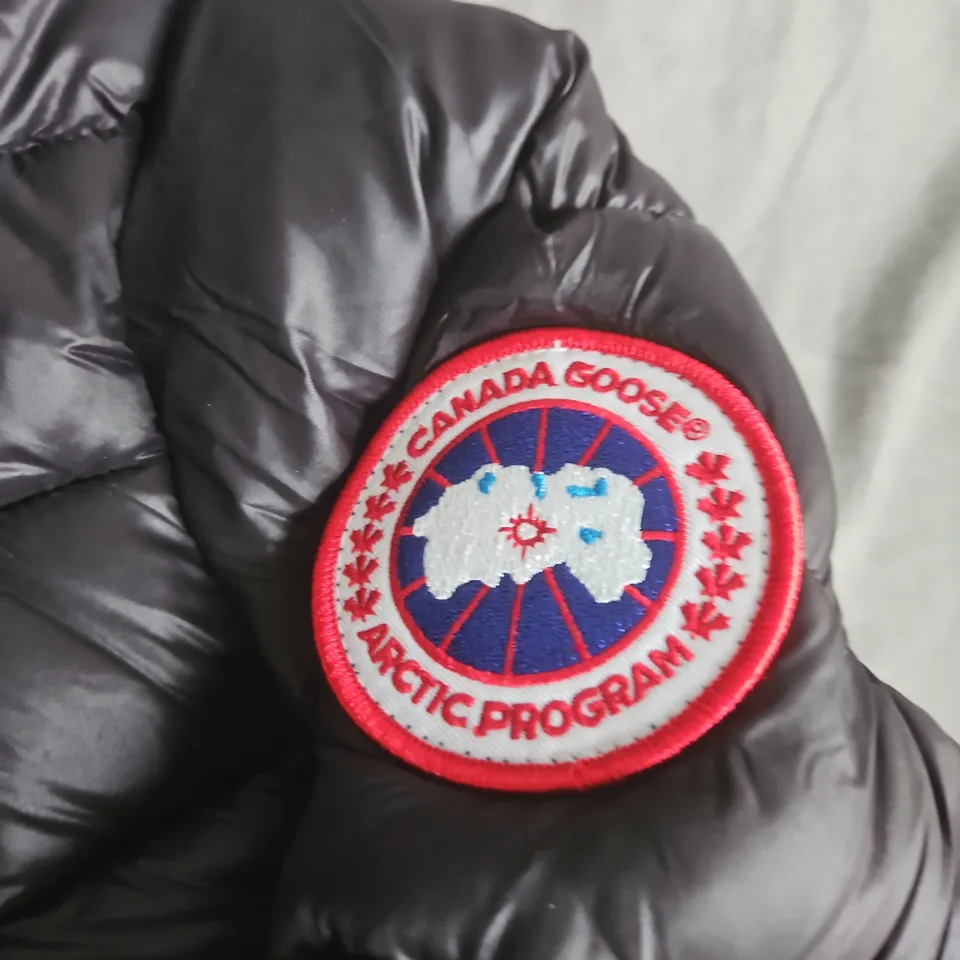 CANADA GOOSE DOWN JACKET , SIZE L
