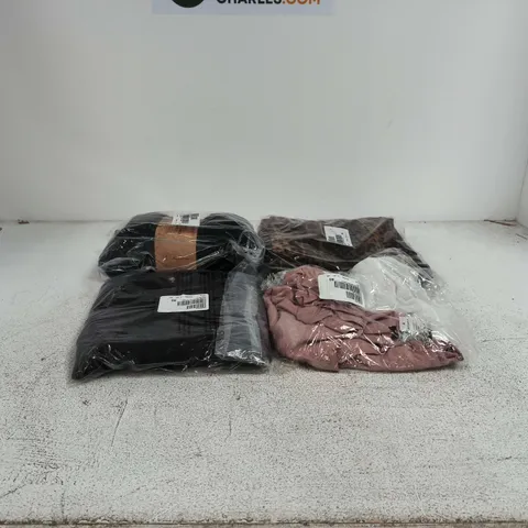 TOTE OF APPROXIMATELY 20 ASSORTED CLOTHING ITEMS TO INCLUDE FRANK USHER, MUK LUKS, IZABEL LONDON ETC