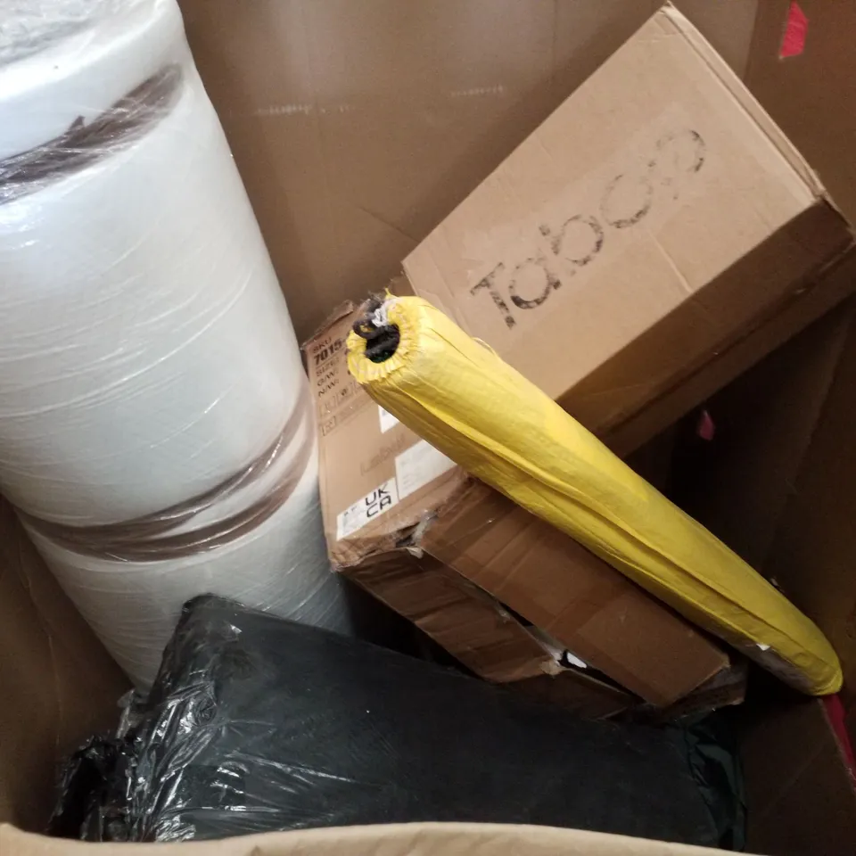 PALLET CONTAINING ASSORTED PRODUCTS INCLUDING OFFICE CHAIR, BLACK WOODEN DESK, CEILING FAN WITH LIGHT & VACUUM CLEANER 