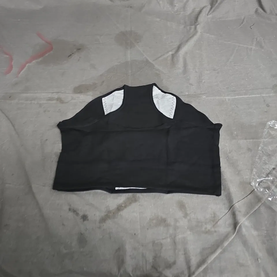 BLACK WOMEN'S SLEEVELESS TOP WITH WHITE SHOULDER PATCHES