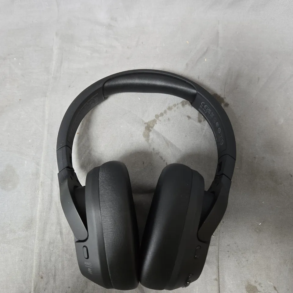 BELKIN SOUNDFORM NOISE CANCELLING OVER-EAR HEADPHONES