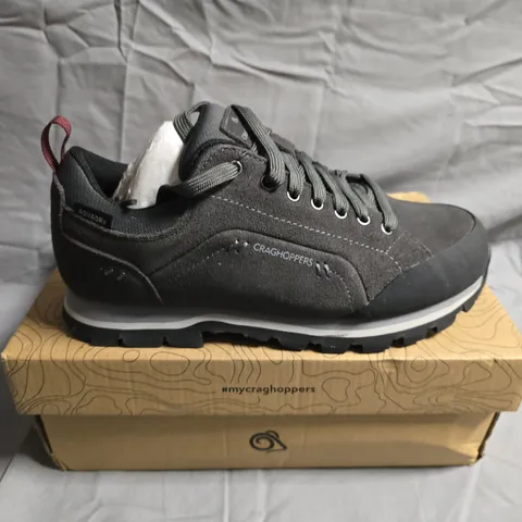 BOXED PAIR OF CRAGHOPPERS JACARA 2 SHOES - UK SIZE 6
