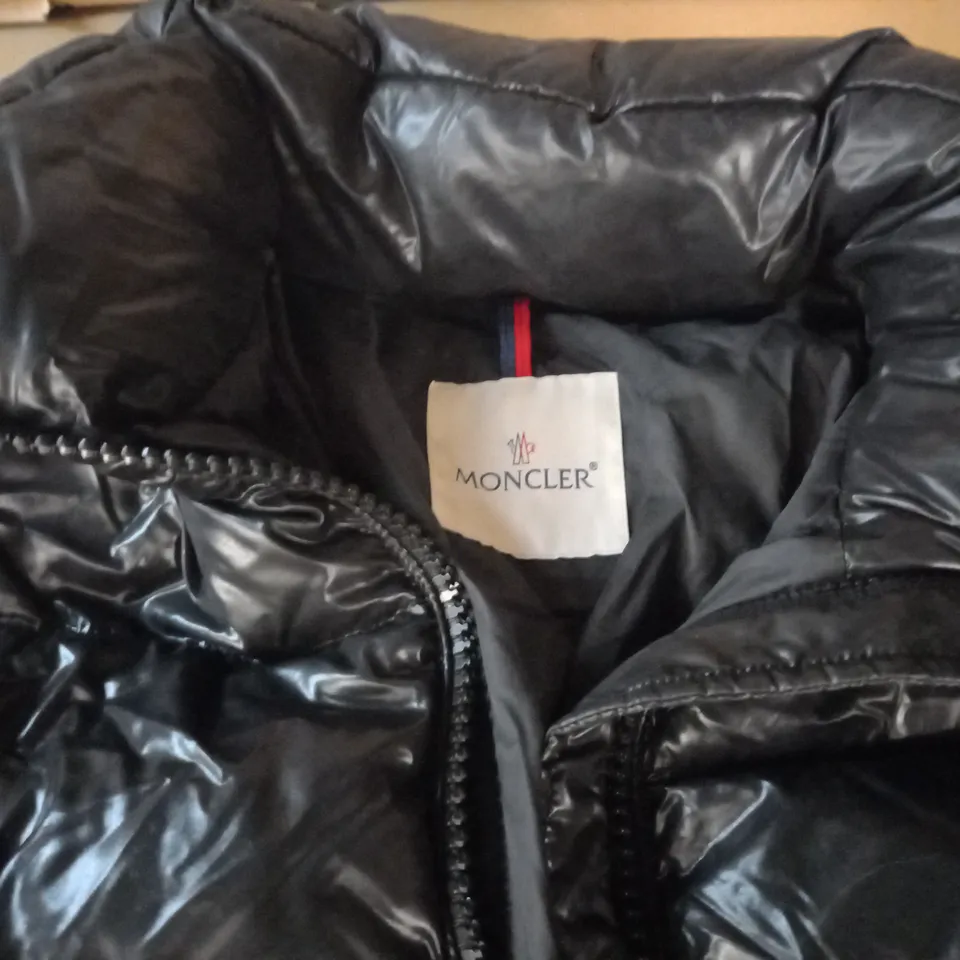 MONCLER GLOSS BLACK PADDED COAT - 2