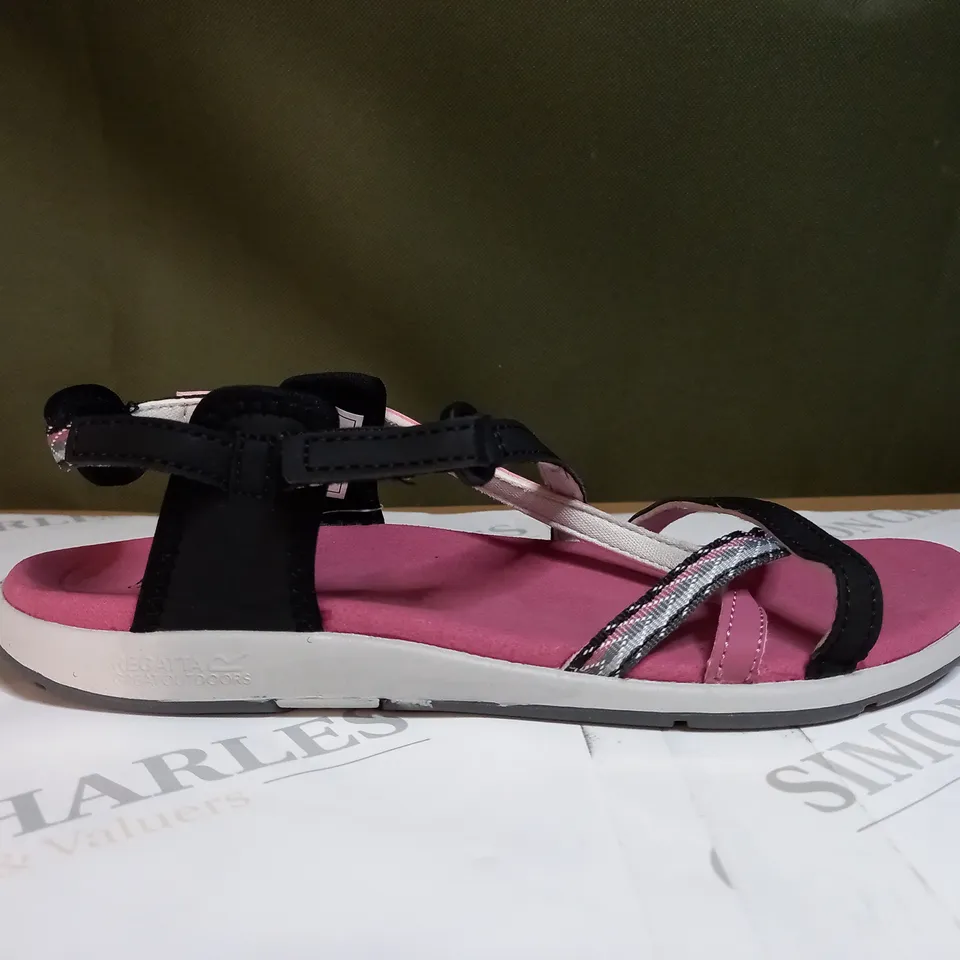 REGATTA LADY ROMA SANDALS SIZE 6