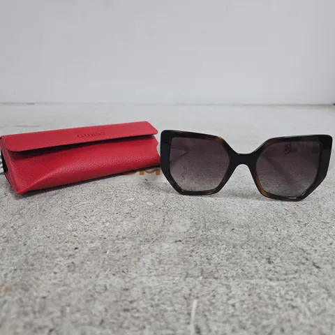 GUESS OVERSIZED SUNGLASSES IN RED CASE