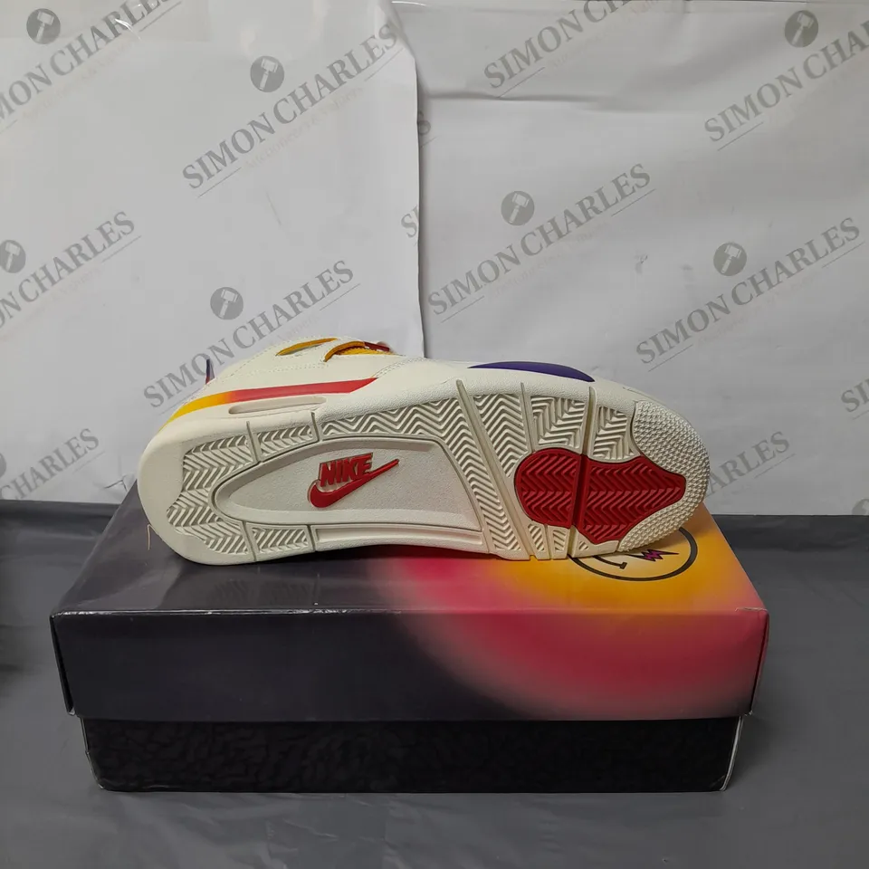 NIKE AIR MENS TRAINERS WHITE, BLUE AND RED SIZE 11