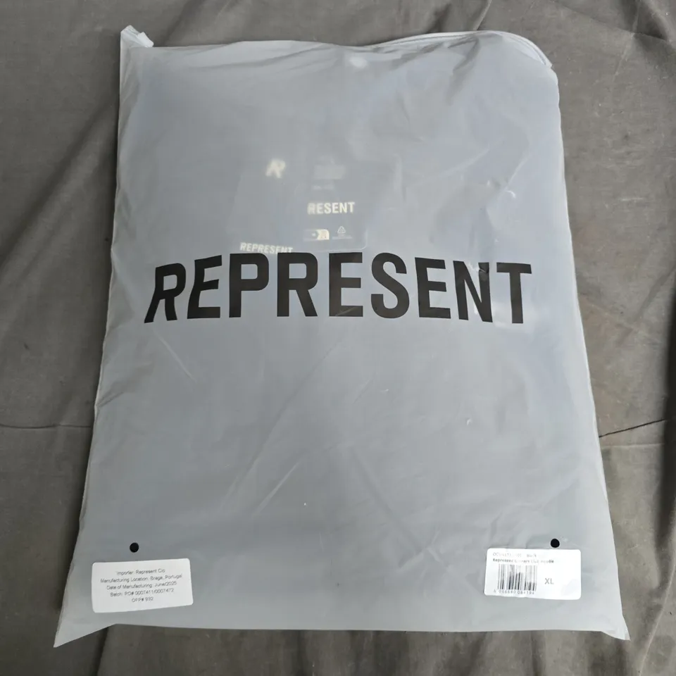 BAGGED REPRESET OWNERS CLUB HOODIE IN BLACK - XL