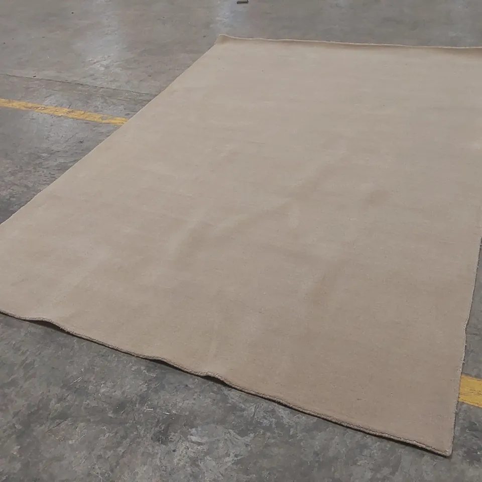 QUALITY DESIGNER AREA RUG - APPROXIMATELY 290 x 203cm