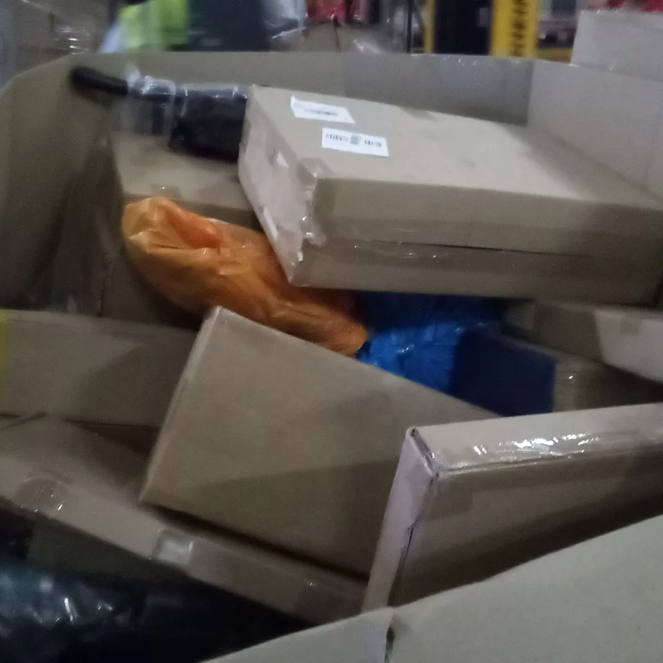PALLET OF ASSORTED ITEMS INCLUDING POLAR RECOVERY TUB, MULTIFUNCTIONAL RICE COOKER, 33CM STAINLESS STEEL WOK SET, POP UP TENT, AIR FRYER