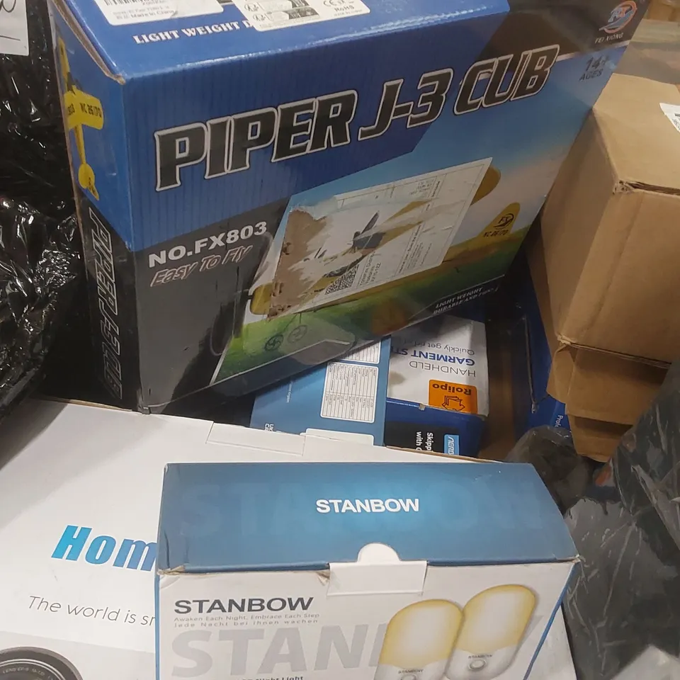 PALLET CONTAINING A LARGE QUANTITY OF ASSORTED ITEMS INCLUDING: ULTRASONIC CLEANERS, 1080P HOME THEATRE PROJECTOR, PIPER J-3 CUB TOY GLIDER. LED NIGHT LIGHTS ECT