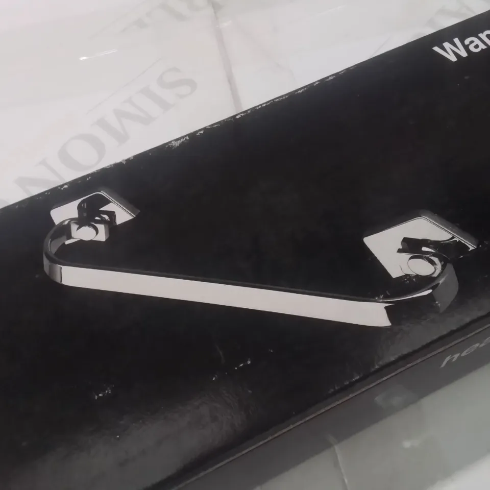 BOXED GEESA HEAVY PATTERN GRAB RAIL