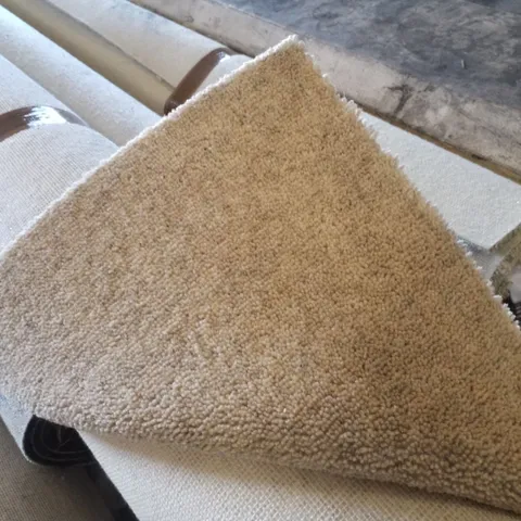 ROLL OF QUALITY 4M LAKELAND HERD TWST ULLSWTR CARPET - 4×1.61M