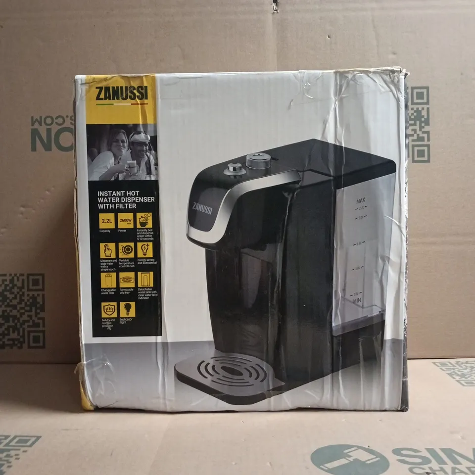 BOXED ZANUSSI INSTANT HOT WATER DISPENSER WITH FILTER