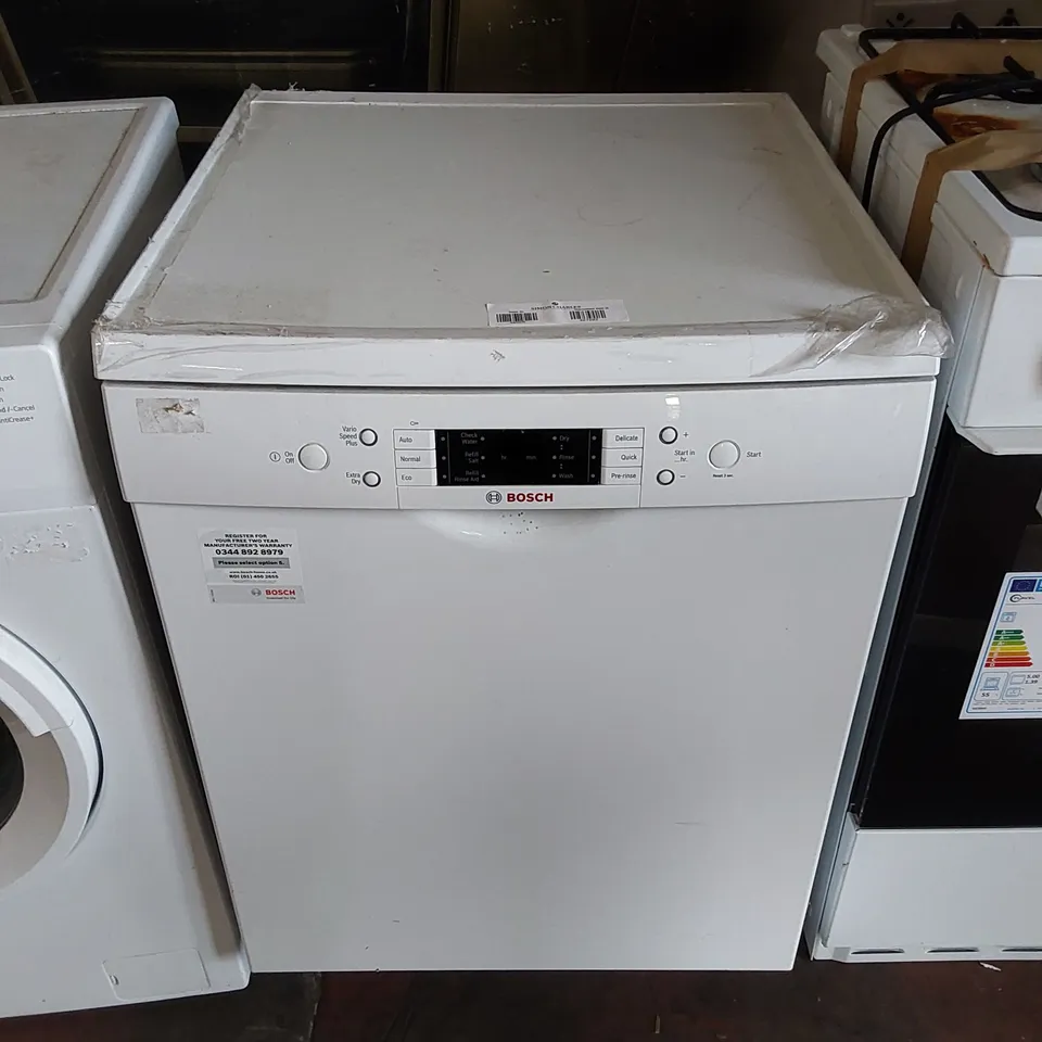 BOSCH SD6P1B FREESTANDING DISHWASHER - WHITE