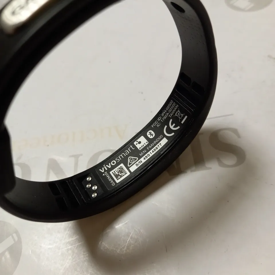 GARMIN VIVOSMART WATCH 