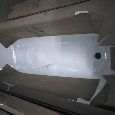 WHITE RECTANGULAR SHOWER BATH