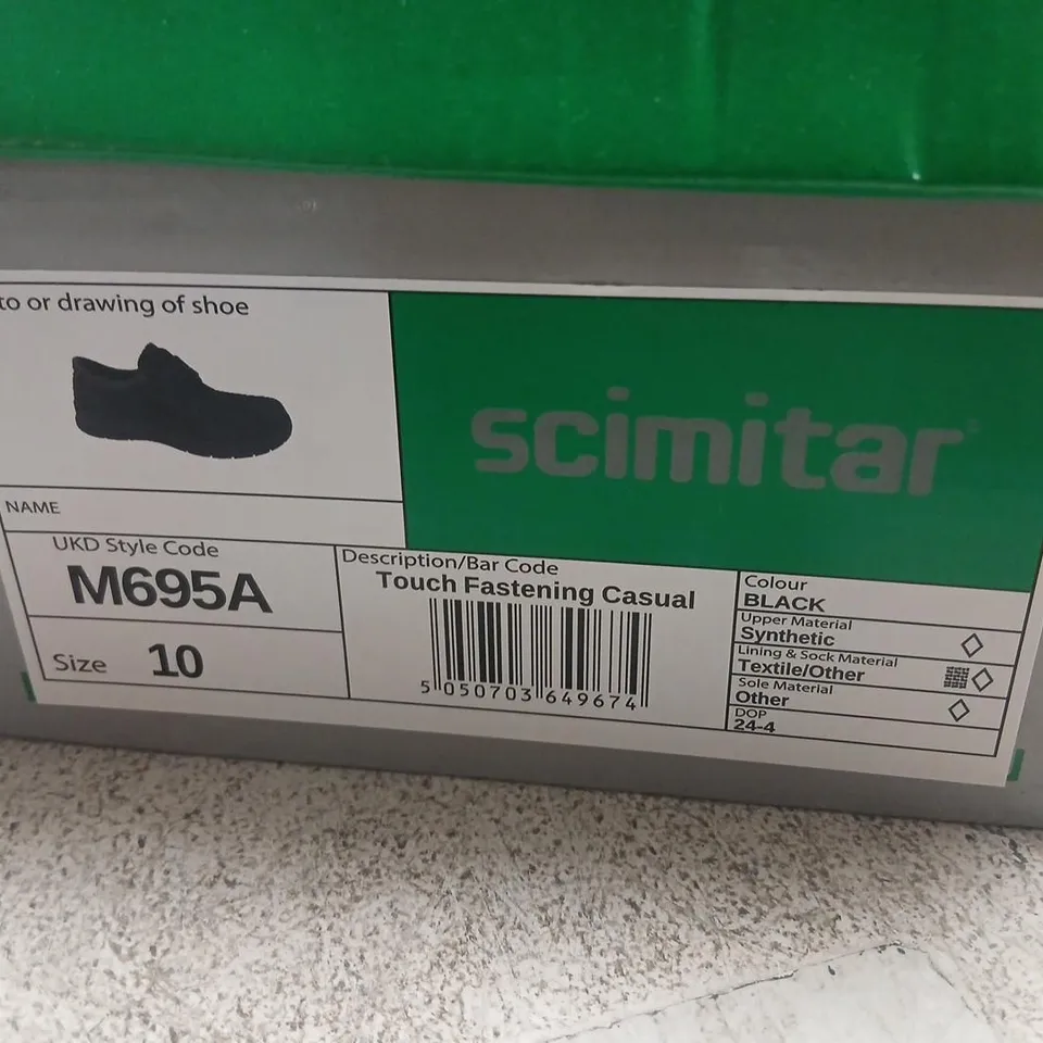 SCIMITAR TOUCH FASTENING CASUAL SHOES – UK SIZE 10 (BLACK)
