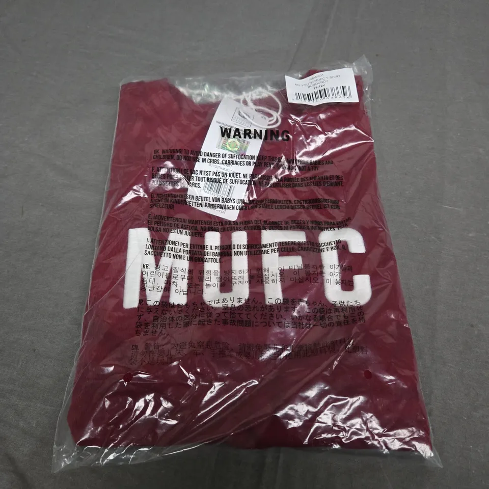 SEALED MANCHESTER UNITED YOUTH T-SHIRT BURGUNDY - SIZE 11-12 YEAR