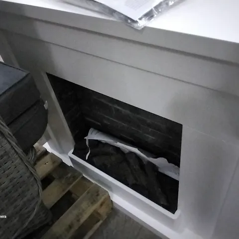 FLOOR MOUNTED ELECTRIC FIRE