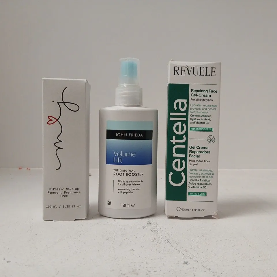 APPROXIMATELY 15 ASSORTED COSMETIC ITEMS INCLUDING VARIOUS MAKES AND BRANDS - COLLECTION ONLY