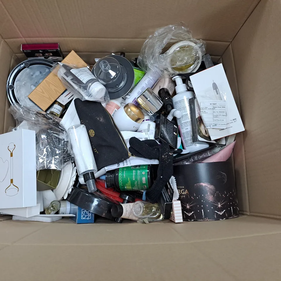 BOX OF APPROXIMATELY 25 ASSORTED HEALTH AND BEAUTY ITEMS TO INCLUDE DOG SHAMPOO, SUPPORT VEST AND AIR FRESHENER