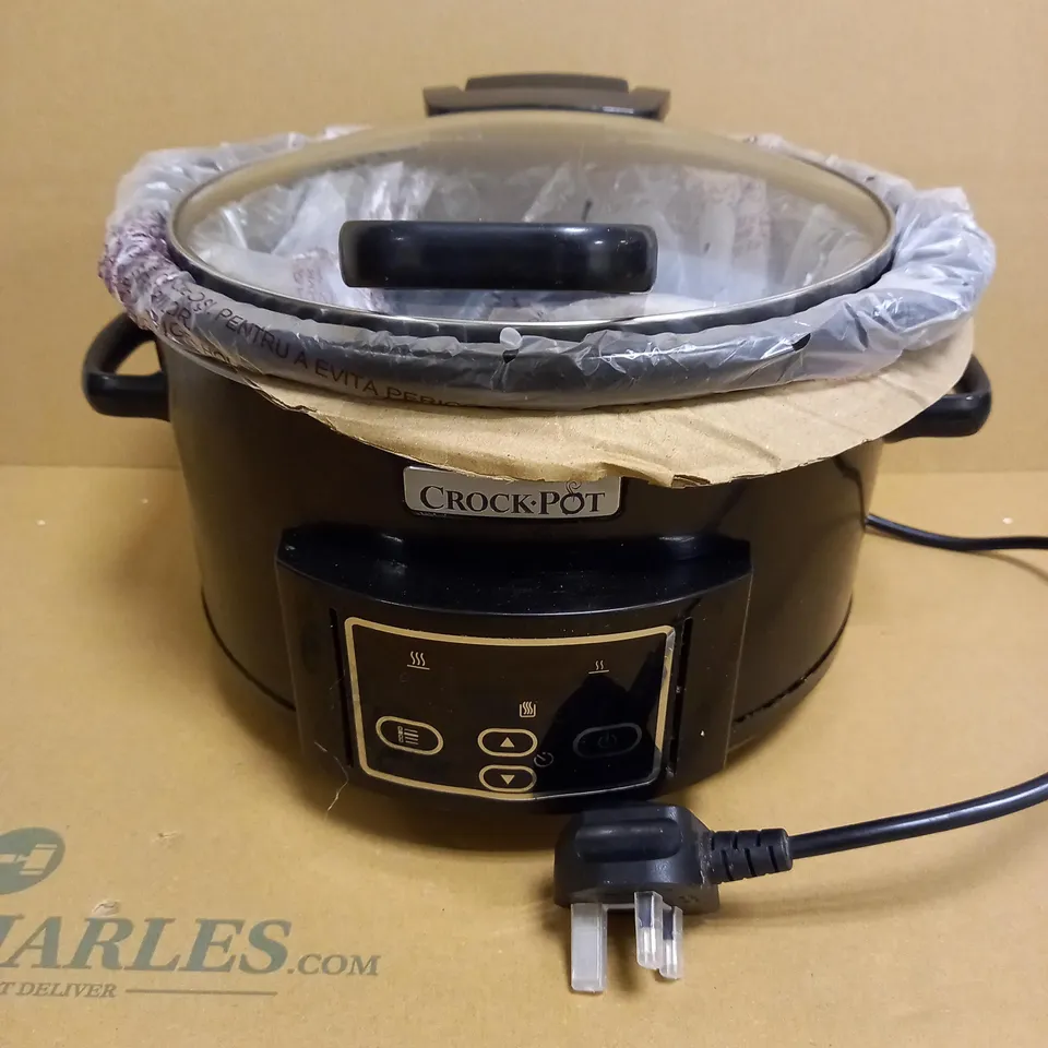 CROCK POT SLOW COOKER 