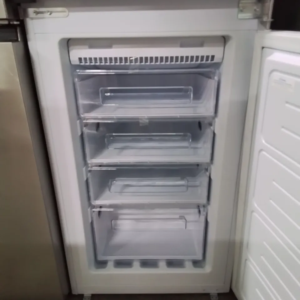 CANDY CB50N518FK FREESTANDING FRIDGE FREEZER IN WHITE - UNPROCESSED RAW RETURN