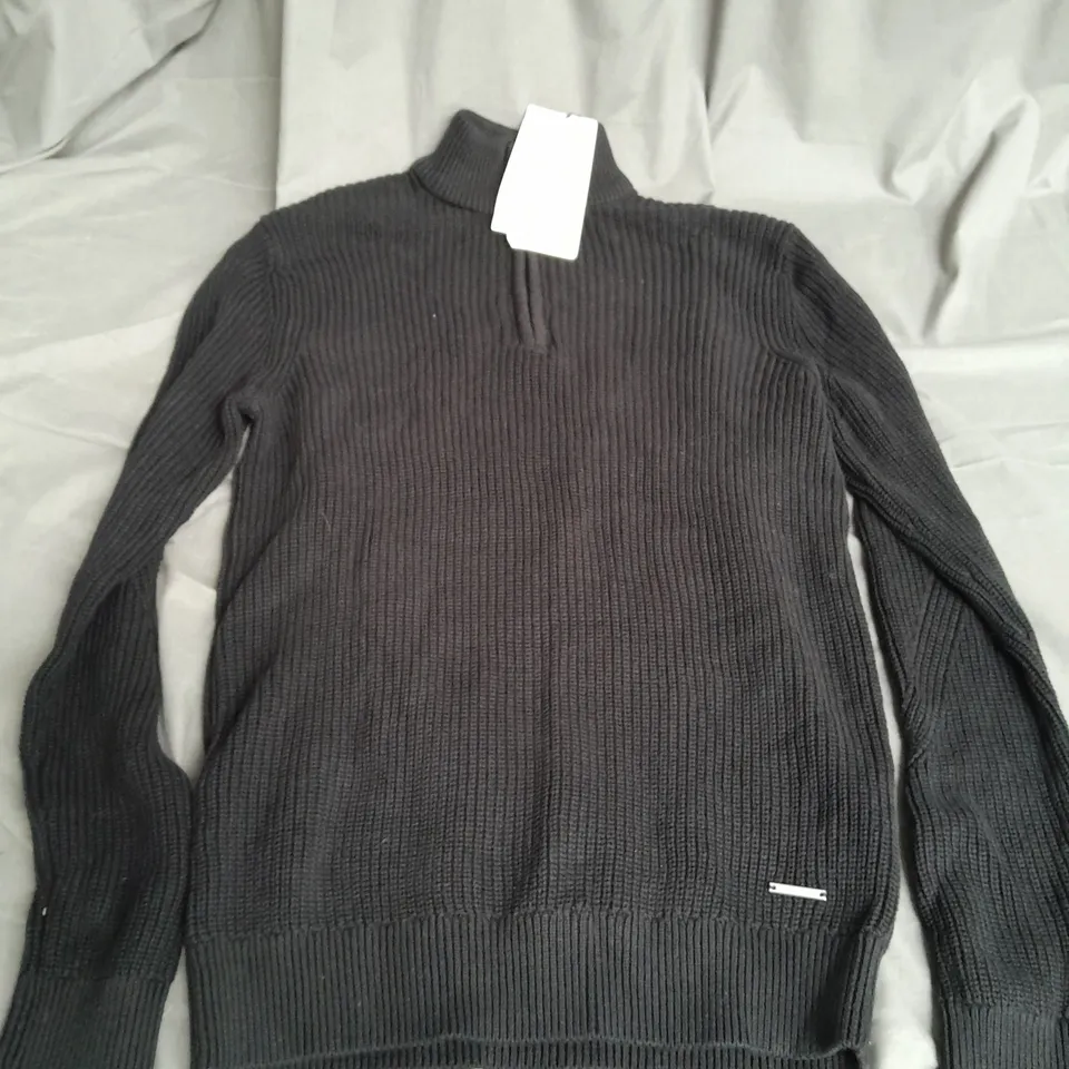 US POLO ASSN QUARTER ZIP SWEATER IN BLACK- SMALL
