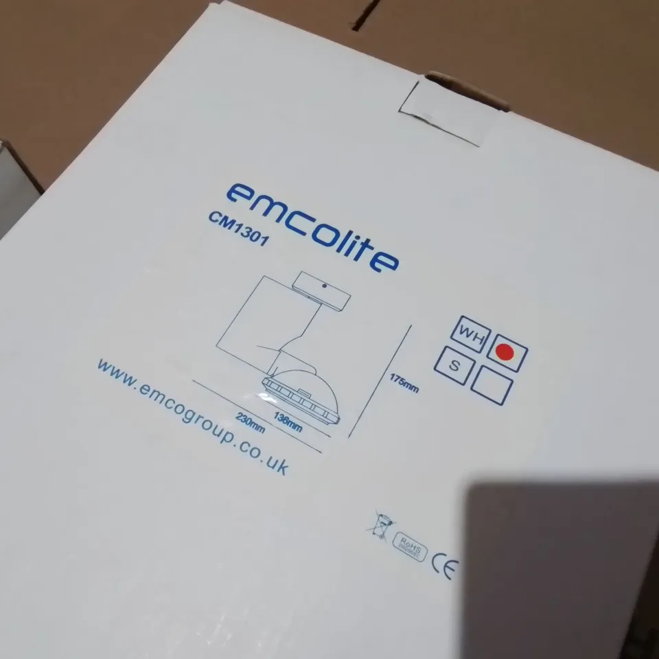 PALLET CONTAINING 12 MULTIPACK BOXES OF ASSORTED LIGHTING TO INCLUDE EMCOLIGHT RIMLESS DOWNLIGHTS AND DIE CAST WALL LIGHTS