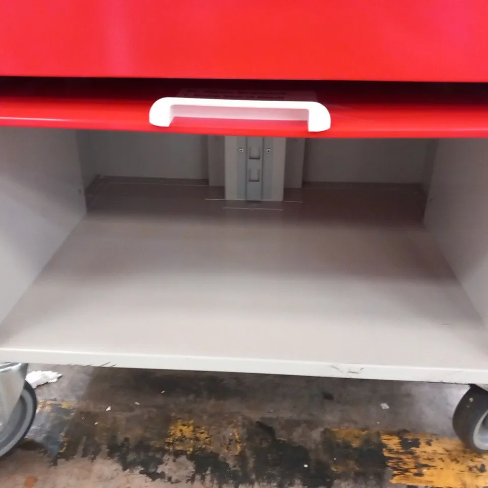 MEDISCO 4 DRAWER MOBILE UNIT(STOCKED WITH MEDICAL SUPPLIES)