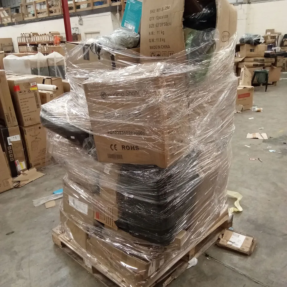 PALLET OF ASSORTED HOUSEHOLD GOODS AND PRODUCTS TO INCLUDE; CLOTHES HANGERS, MASSAGER, KIDS PLAY TENT ETC