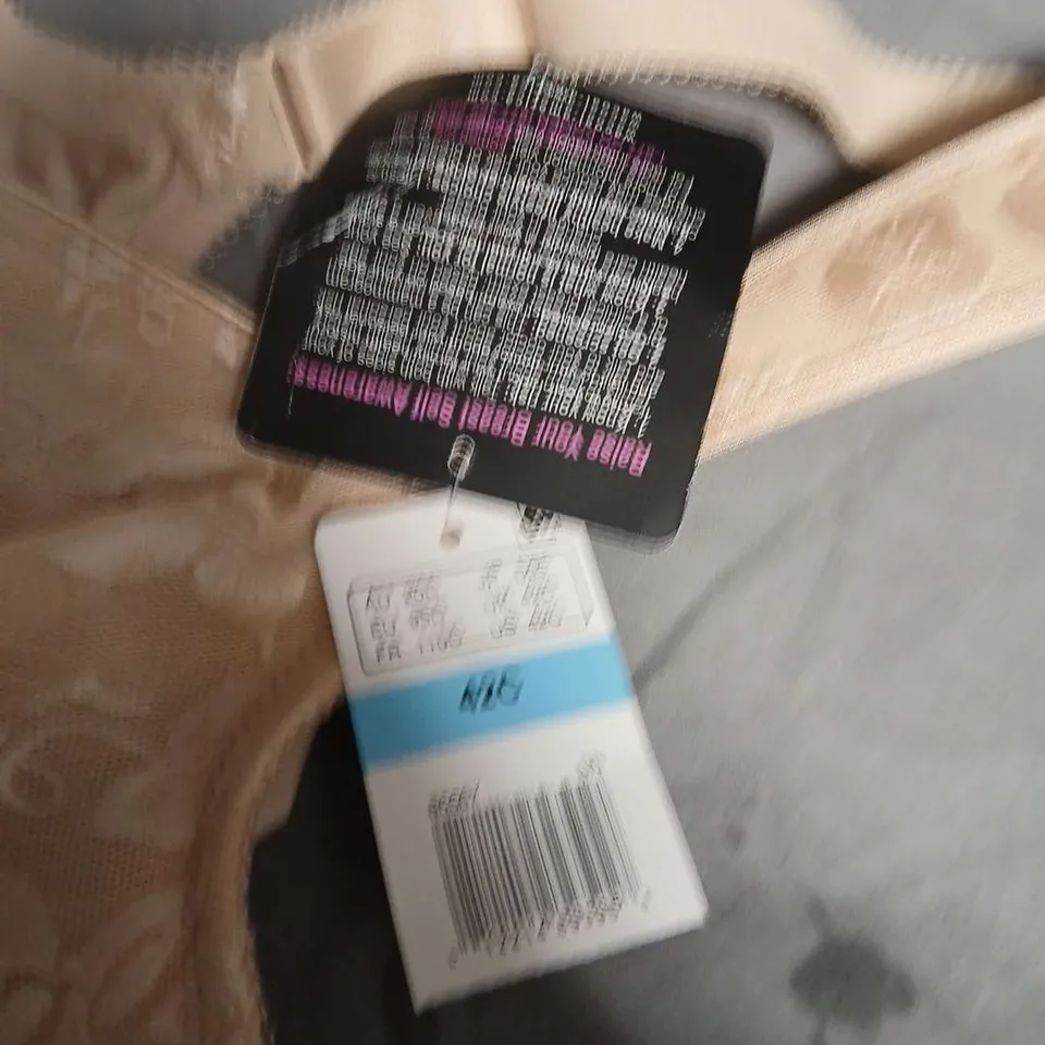 WACOAL THE AWARENESS BRA – BEIGE LACE - SIZE UK42C