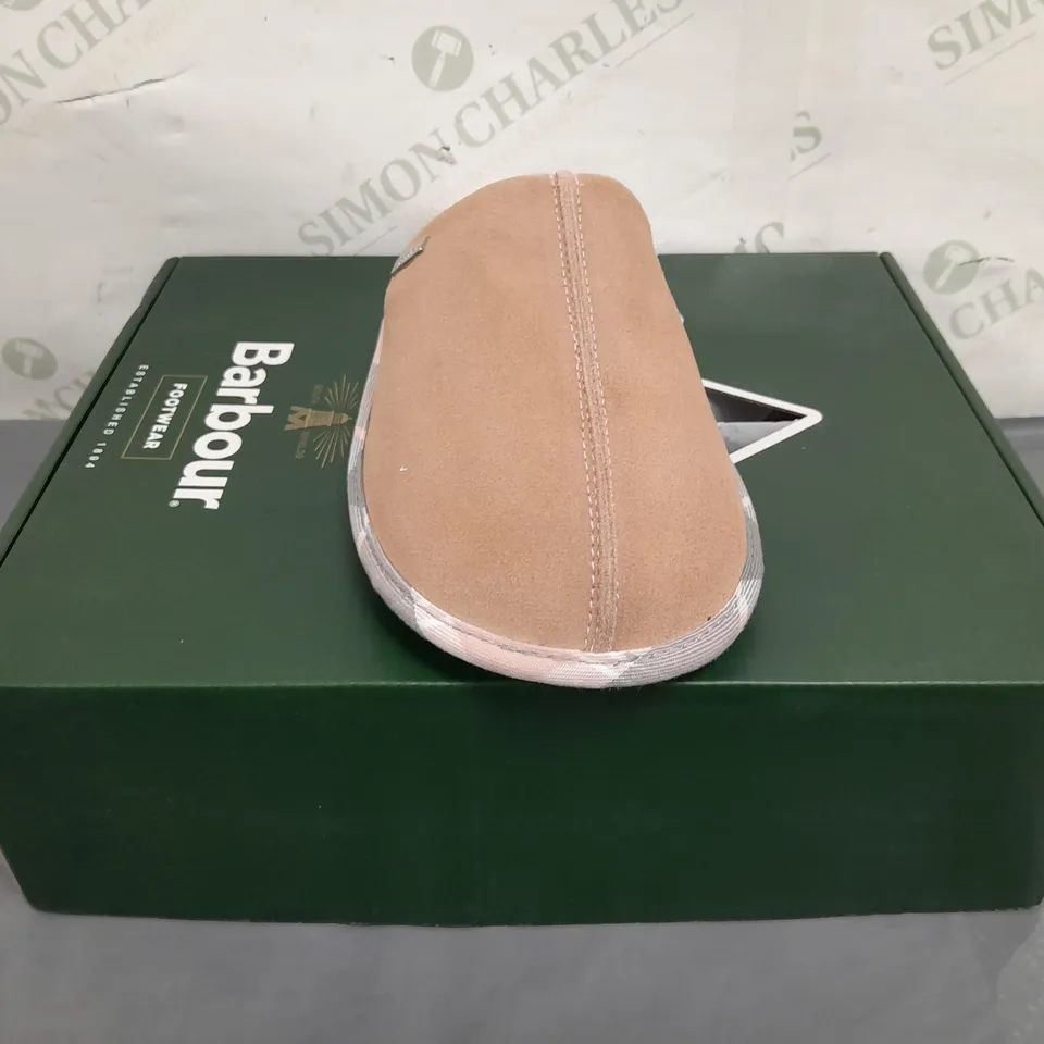 BOXED PAIR OF BARBOUR SIMONE SLIPPERS IN PINK UK SIZE 6