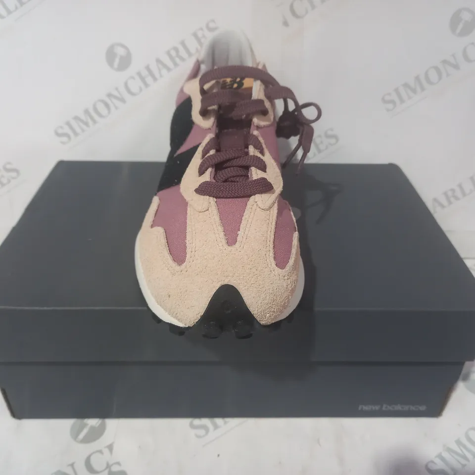 BOXED PAIR OF NEW BALANCE THE INTELLIGENT CHOICE 327 TRAINERS IN PINK/BEIGE UK SIZE 7