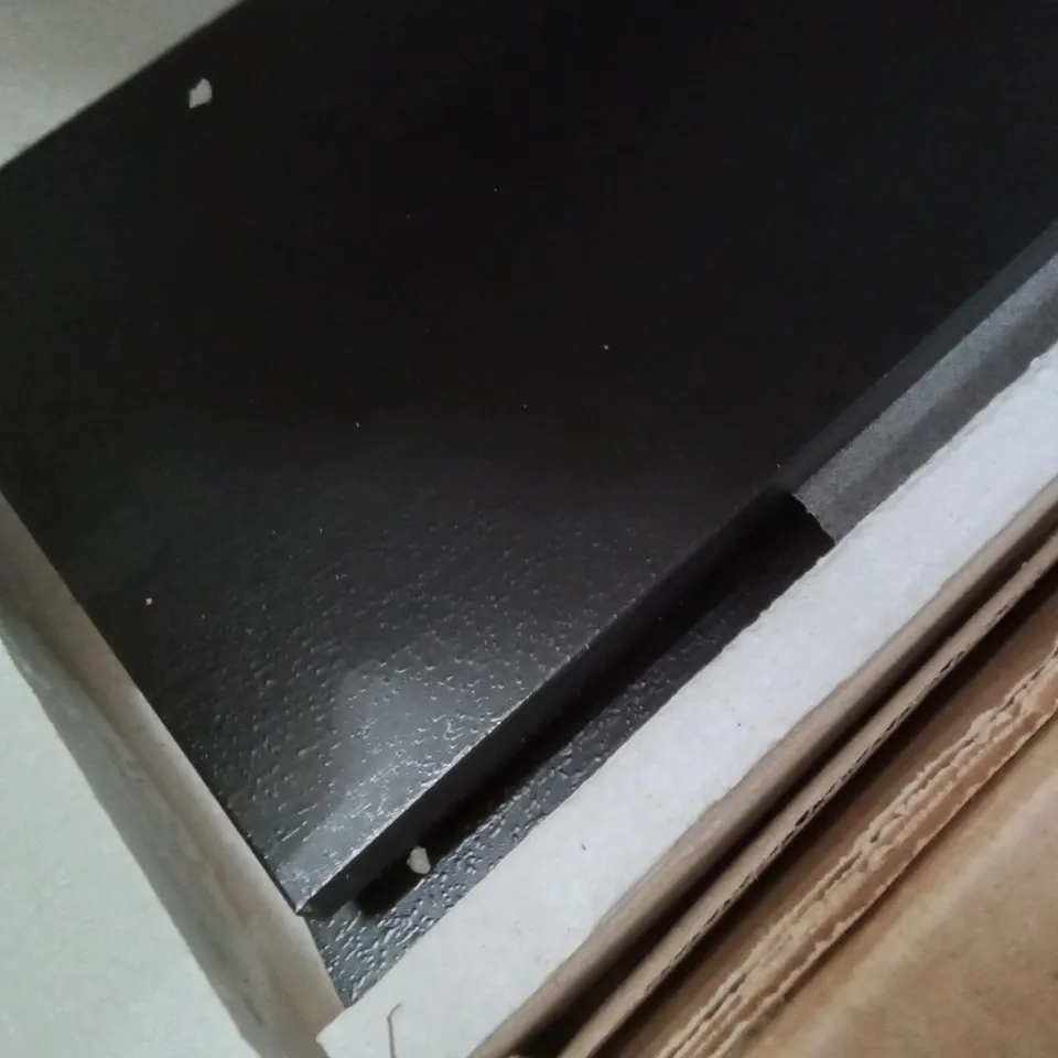 BOXED MADESA BLACK BOOKCASE