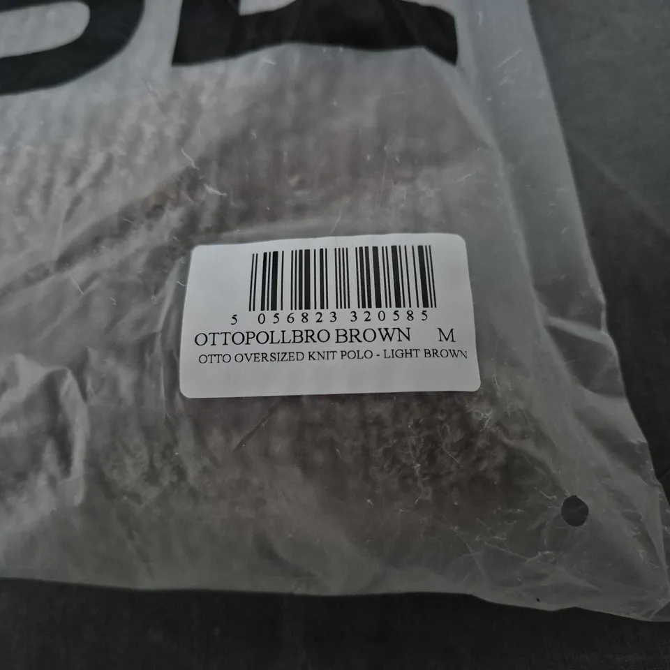 OTTO OVERSIZED KNIT POLO SHIRT – LIGHT BROWN, SIZE M