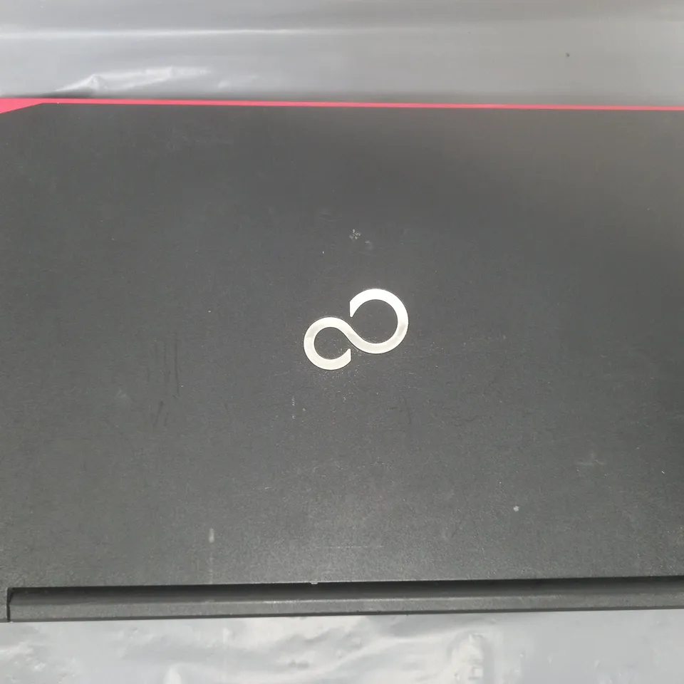 FUJITSU LIFEBOOK E SERIES 15 INCH I5-8250U 1.60GHZ