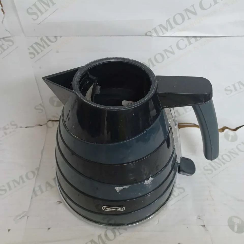DELONGHI BLACK & GREY KETTLE 
