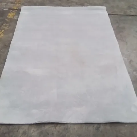 QUALITY DESIGNER AREA RUG - APPROXIMATELY 180X120CM