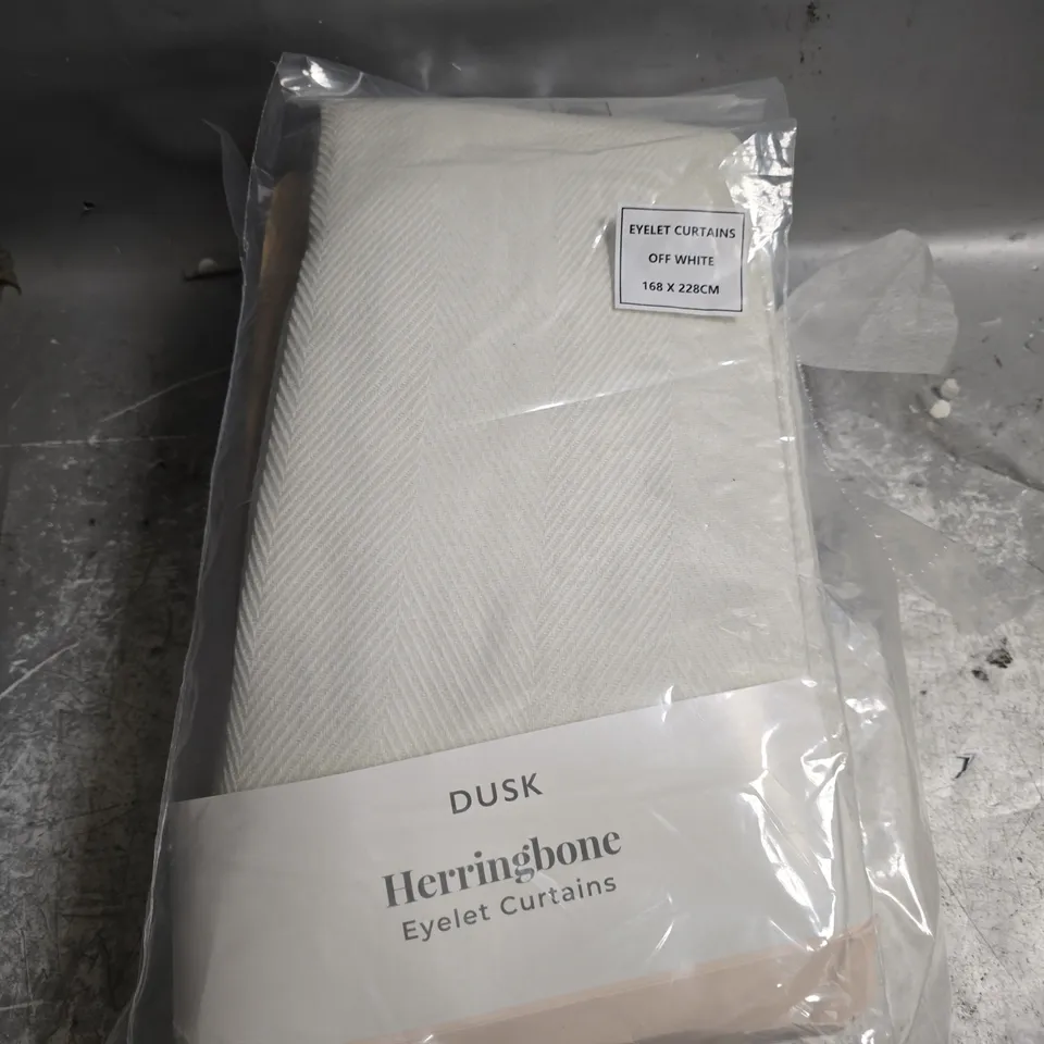 DUSK HERRINGBONE EYELET CURTAINS IN OFF WHITE - 168 X 228CM