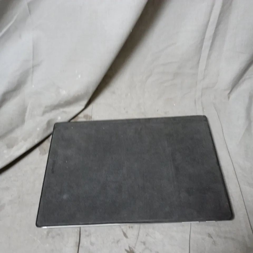 MICROSOFT SURFACE PRO 5 – I5-7300U, 8GB RAM, 256GB, 12.3IN DISPLAY WITH KEYBOARD