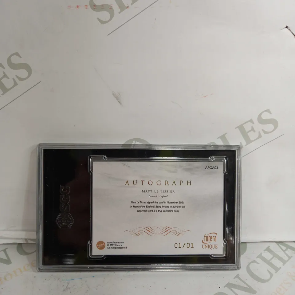 SGC 2022-23 FUTERA WORLD FOOTBALL APGA03 MATT LE TISSER UNIQUE PARAGON AUTOGRAPH RUBY 1/1 - 8.5