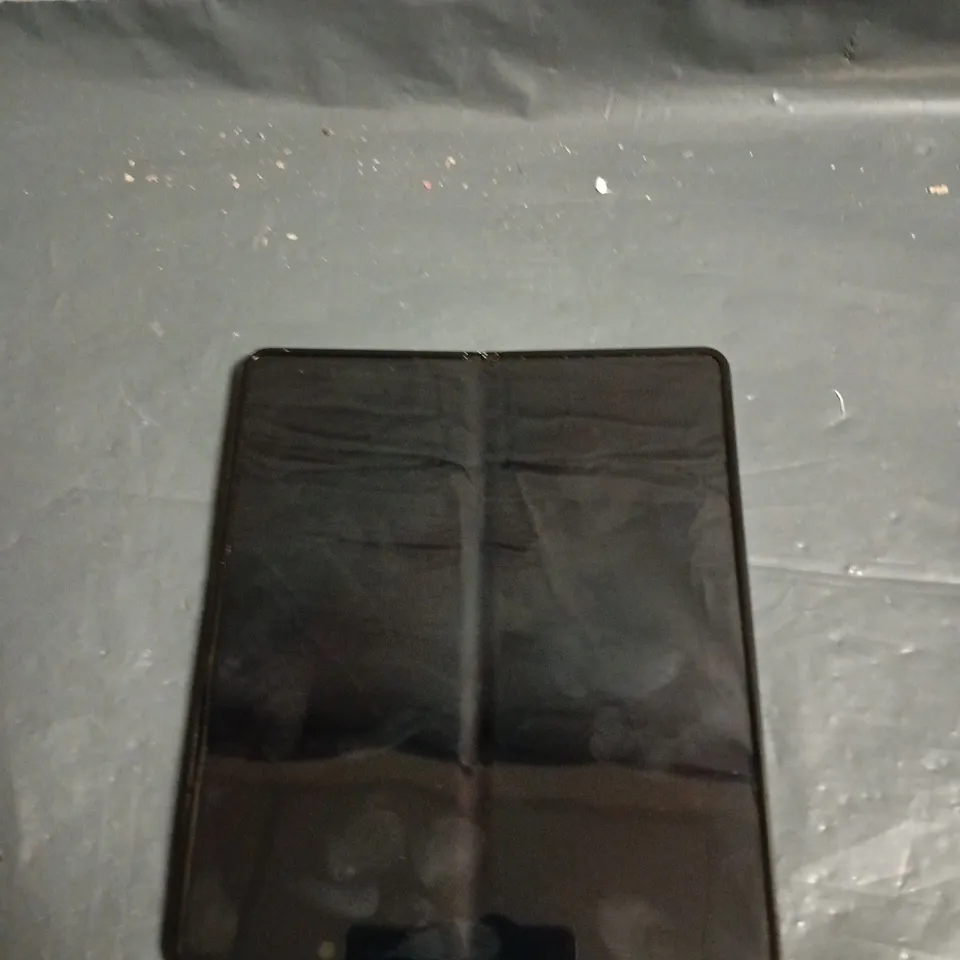 SAMSUNG GALAXY Z FOLD4 SMARTPHONE – BLACK, BOXED - POWERS ON