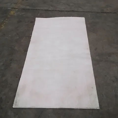 QUALITY DESIGNER AREA RUG - APPROXIMATELY 140X80CM