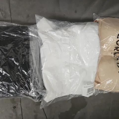 APPROXIMATELY 20 ASSORTED CLOTHING AND FASHION PRODUCTS IN VARIOUS STYLES AND SIZES - COLLECTION ONLY