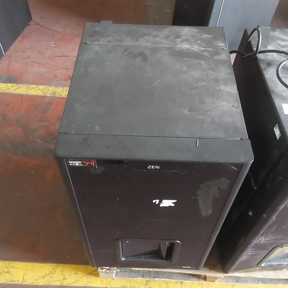AZKOYEN VITRO S5 COMMERCIAL COFFEE MACHINE 