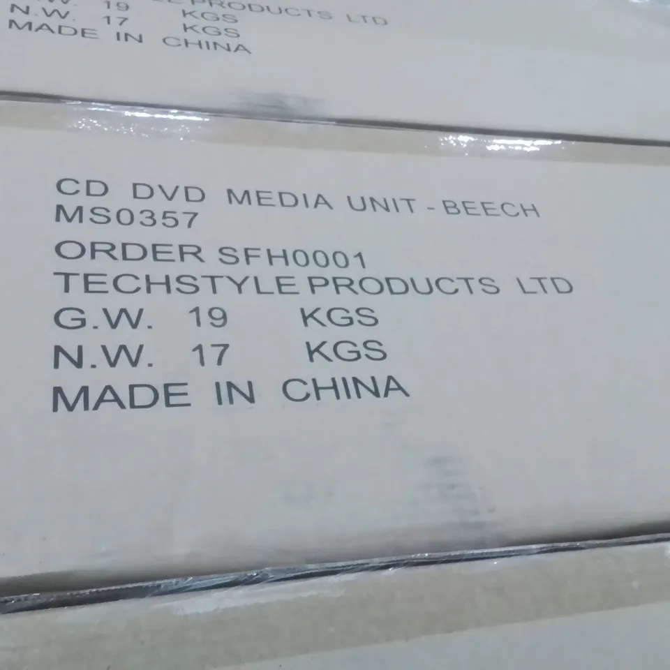 PALLET CONTAINING LARGE QUANTITY OF CD DVD MEDIA UNIT -BEECH-