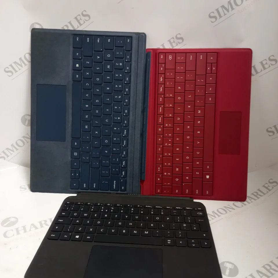 BOX OF APPROX 10 ASSORTED MICROSOFT SURFACE KEYBOARD ATTACHMENT. 