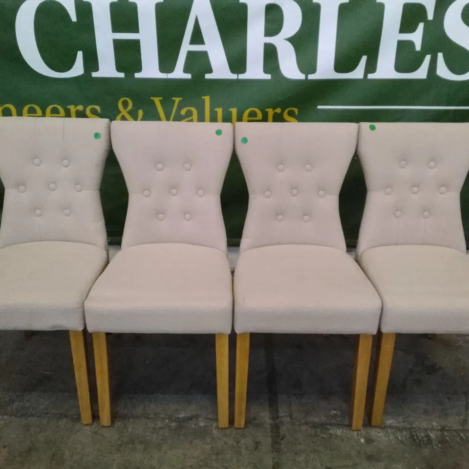 SET OF 4 NEW BEWLEY OATMEAL FABRIC BUTTON BACK DINING CHAIRS (OAK LEG)